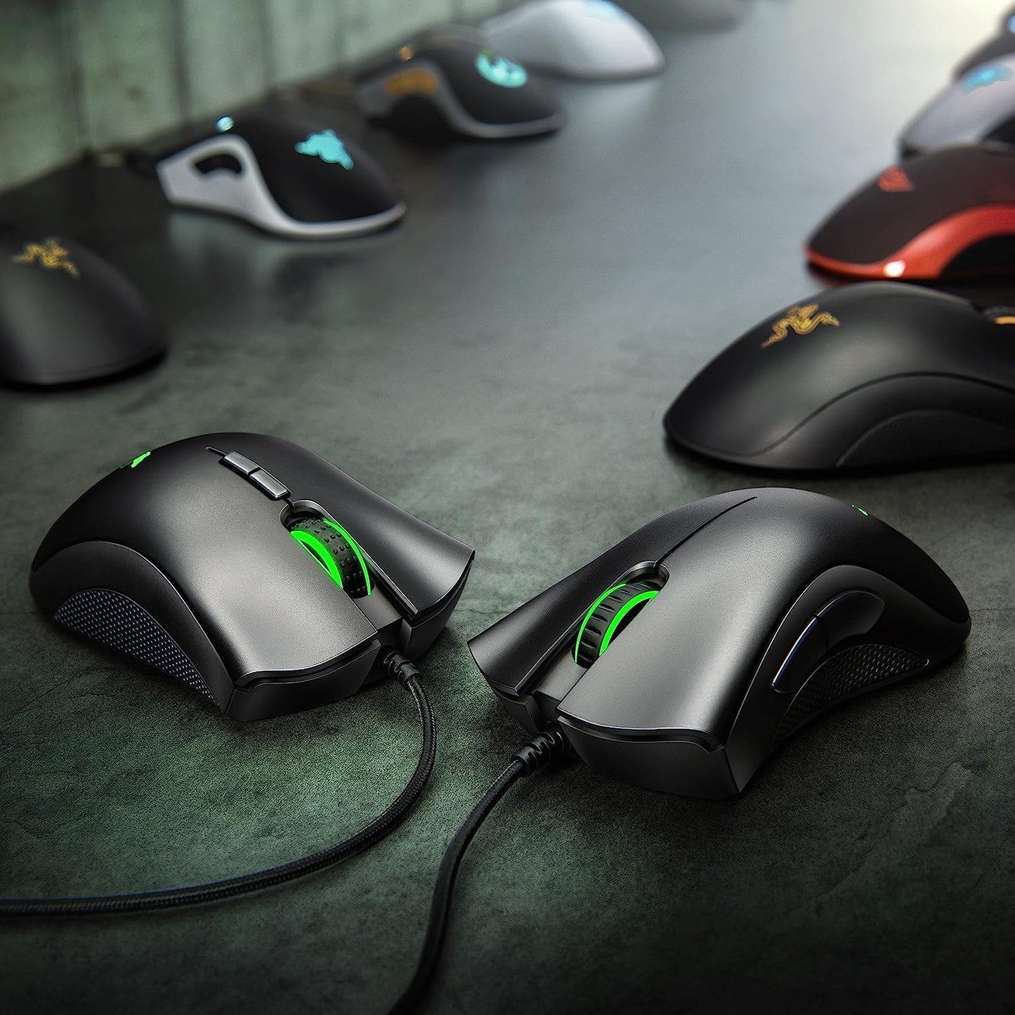 Ratón Gamer Deathadder Essential: sensor óptico de 6400 DPI, 5 botones programables, interruptores mecánicos, agarres laterales de goma