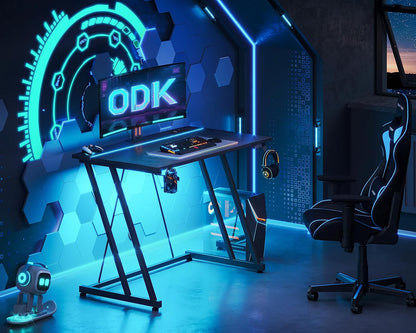 ODK 80 × 50 Cm Mesa Gaming Con Luces LED Y Toma De Corriente, Escritorio Gaming Con Soporte Para Taza Y Gancho Para Auriculares, Fibra De Carbono Negro