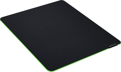 Razer Gigantus V2 Large – Alfombrilla Gaming, Superficie Suave para Mayor Rapidez y Control, Medidas 450 x 400 x 3 mm, Base de Goma Antideslizante, Tela Microtexturizada, Color Negro