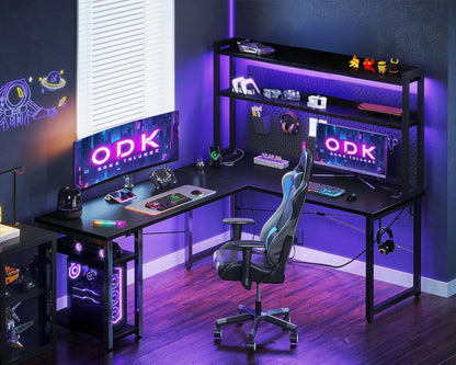 ODK Escritorio Gaming Con LED, 150×120 Cm Escritorio Con Estante Reversible, Escritorio En L Con Enchufes Y Puertos USB, Negro Con Compartimentos Y Almacenamiento